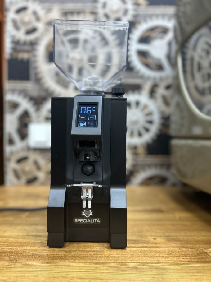 Кавомолка EUREKA  MIGNON SPECIALITA'