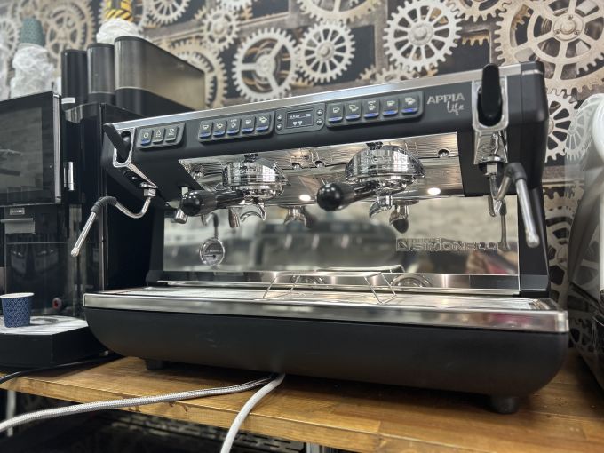 Кавомашина Nuova Simonelli Appia Life XT 2